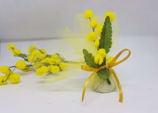Cioccolatino Venchi con mimosa