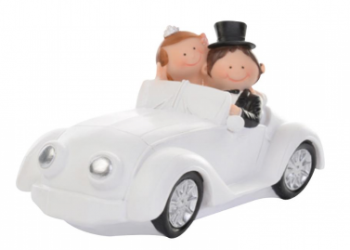 Coppia di Sposi in auto